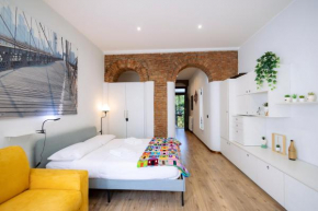 tHE Red Bricks Home - San Babila Area Milano